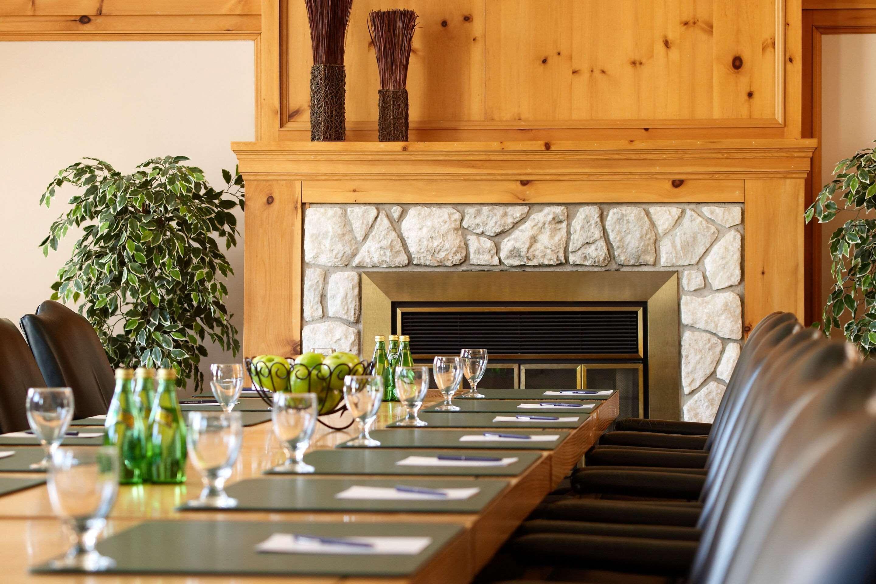 Pinestone Resort, Conference Centre, Spa & Golf Course Haliburton Εξωτερικό φωτογραφία